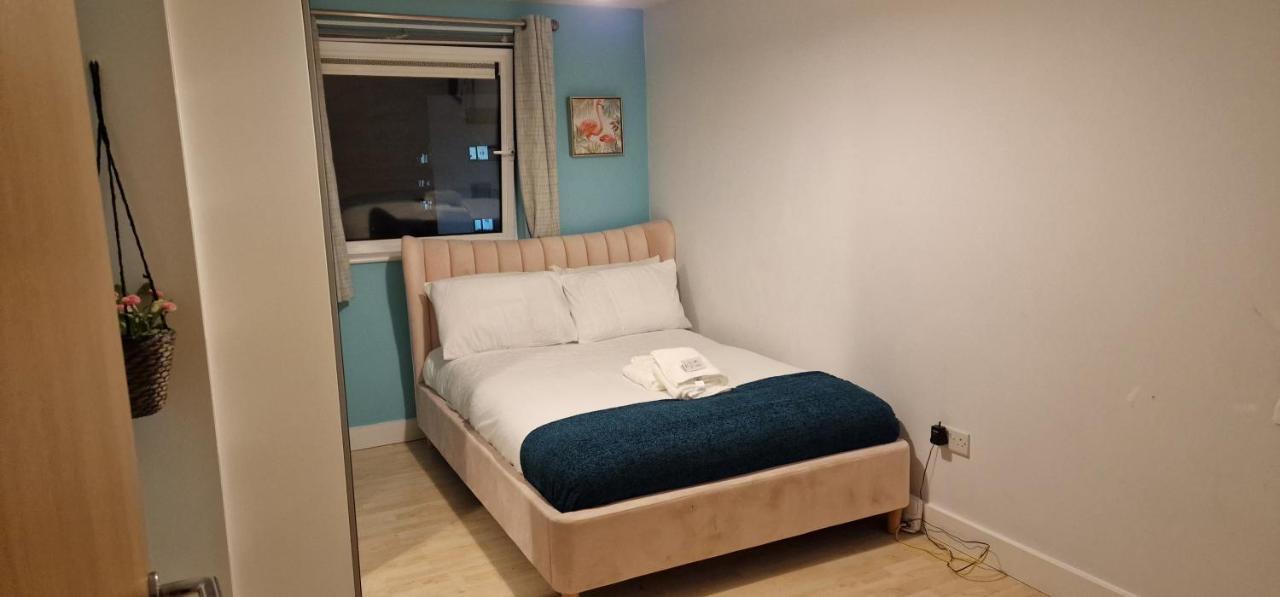 לונדון Gallions' Apartments מראה חיצוני תמונה
